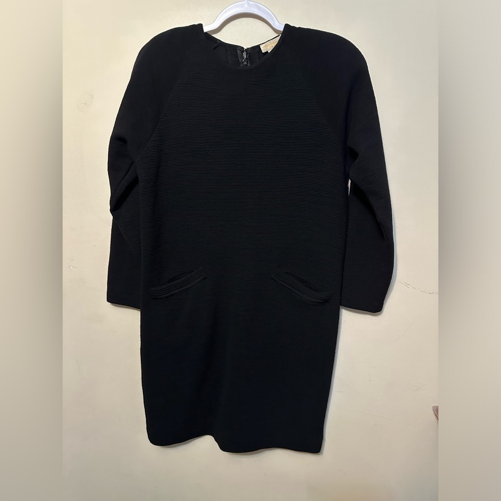 Brooks Brothers Black 100% Wool Long Sleeve Dress Size‎ Small Shoulder Pads